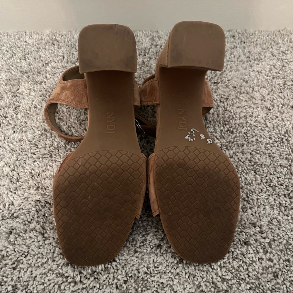 NYDJ Liz suede block heel sandals 6 nude tan - Picture 3 of 7